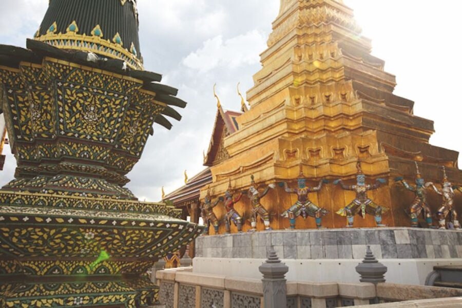 Bangkok: Half-Day Temple and Grand Palace Group Tour - Hotel pickup and the practical start