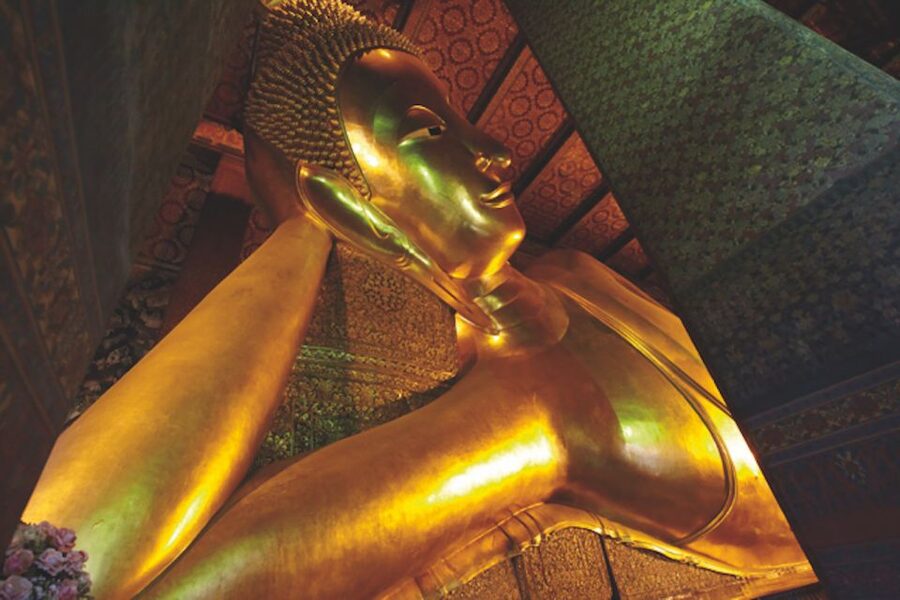 Bangkok: Half-Day Temple and Grand Palace Group Tour - Temple clothing is not a minor detail