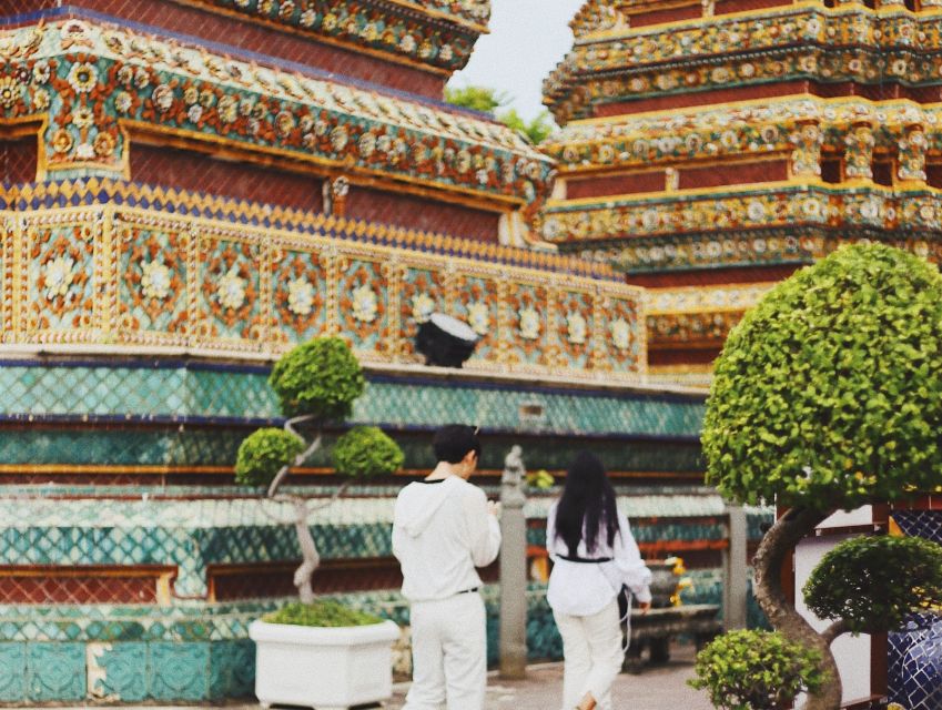 Bangkok: Half-Day Temple and Grand Palace Group Tour - Wat Trimitr and Bangkok’s 5.5-ton gold Buddha