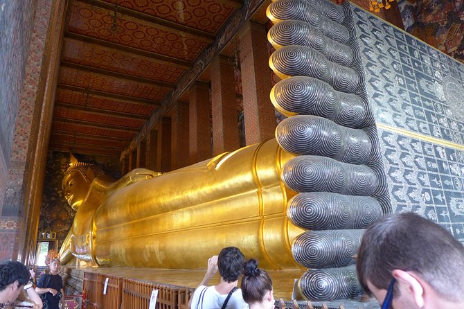 Bangkok Heritage Highlights: Grand Palace & Three Temples Tour - Pausing at Wat Pho’s reclining Buddha