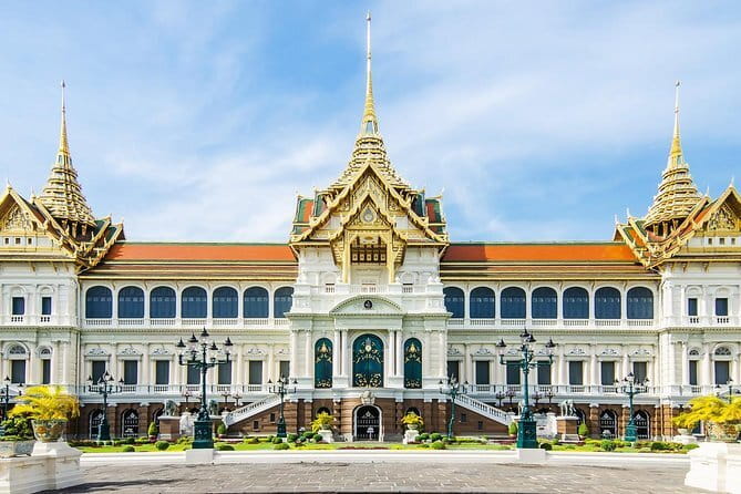 Bangkok Private Grand Palace Emerald Buddha and Reclining Buddha - A practical four-hour look at Bangkok’s royal core