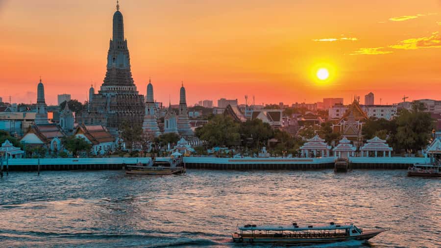 Bangkok: Private Tour Grand Palace, Wat Pho, and Wat Arun - Transport, timing, and the private-tour advantage