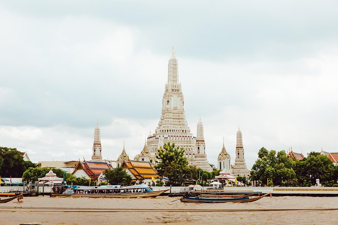 Bangkok: The Grand Palace, Wat Pho, and Wat Arun Walking Tour - Wat Arun, the Temple of Dawn