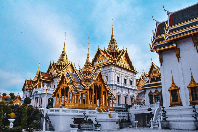 Bangkok: The Grand Palace, Wat Pho, and Wat Arun Walking Tour - Who will enjoy this walking tour