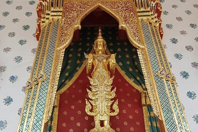 Bangkok Two Temple Tour: Wat Pho, Emerald Buddha & Grand Palace - Wat Pho and the 46-meter reclining Buddha
