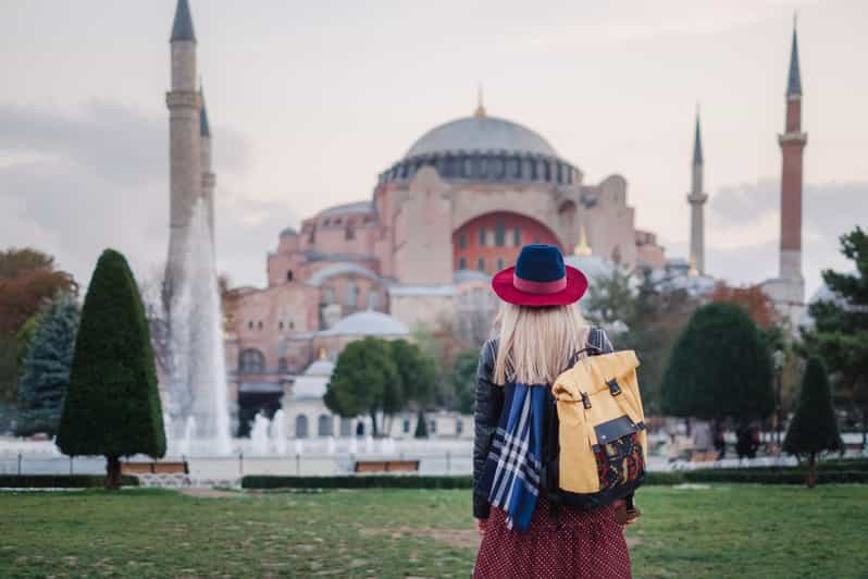 Basilica Cistern, Hagia Sophia, Blue Mosque & Topkapi Palace - Lunch near the mosque