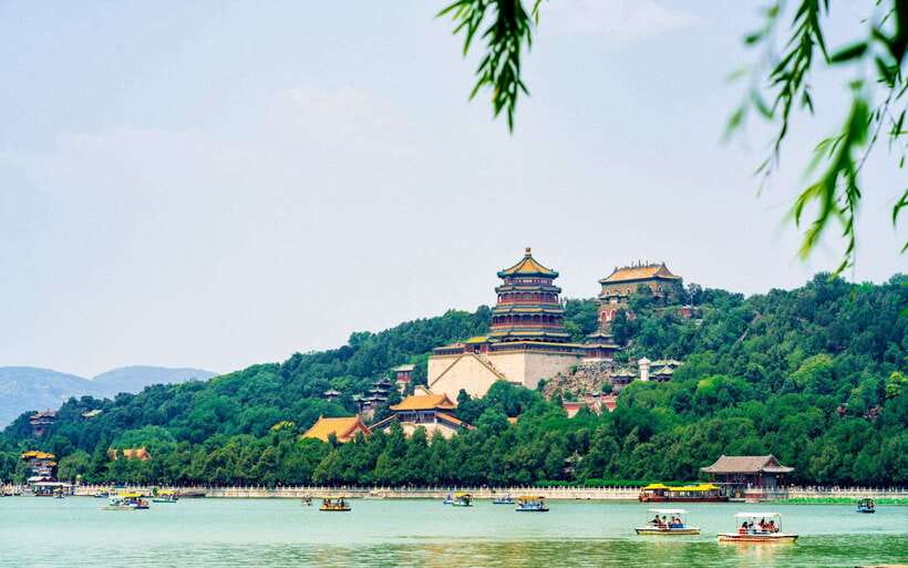 Beijing Private Tour: Summer Palace, Panda House and Options - The Summer Palace, Beijing’s most scenic imperial stop