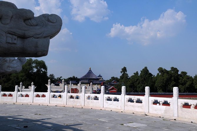 Beijing Private Tour to Temple of Heaven, Panda House and Summer Palace - Walking through the Summer Palace