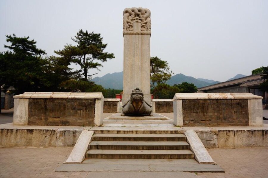 Beijing: Summer Palace, Sacred Road&Ming Tombs Private Tour - Cixi, imperial spending, and the Summer Palace story