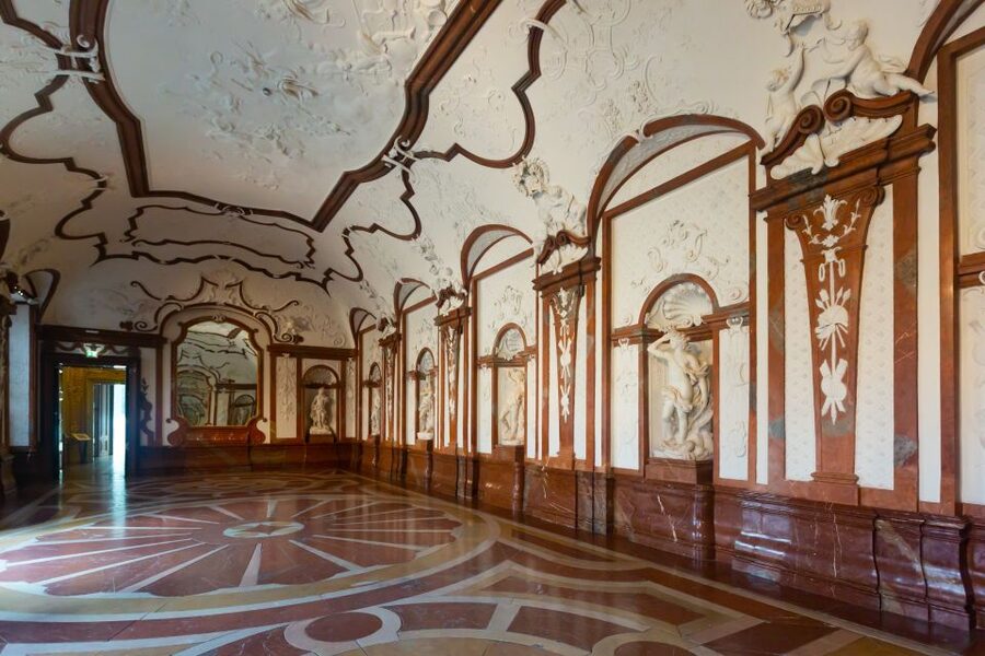 Belvedere Palace: Tour with Skip-the-Line/Transfer Options - What Lower Belvedere adds