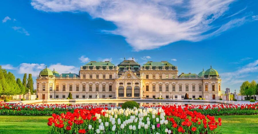 Belvedere Palace: Tour with Skip-the-Line/Transfer Options - Choosing the right tour length