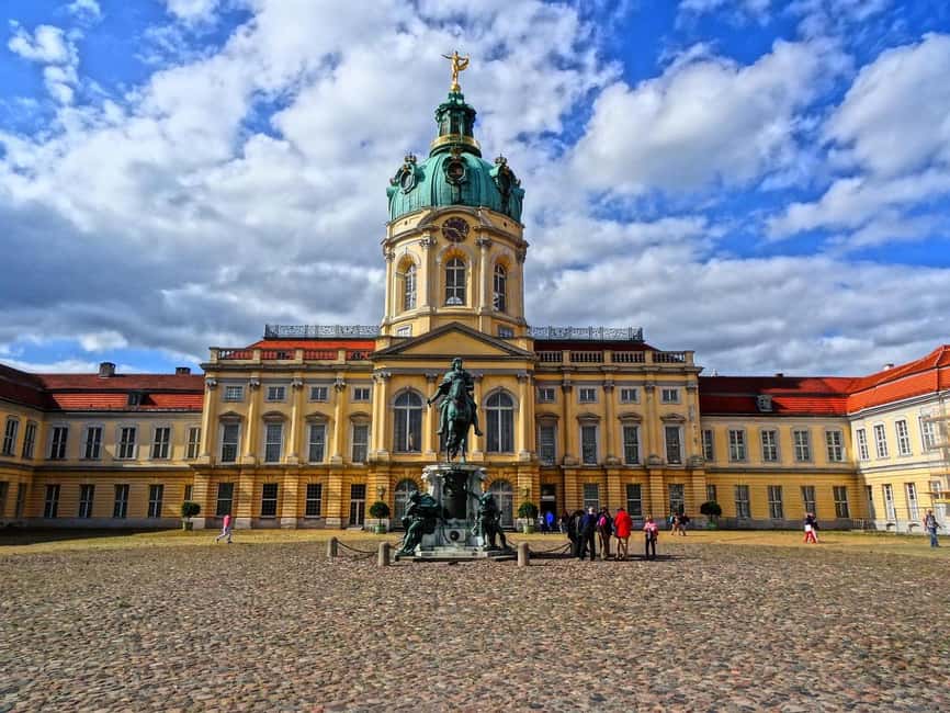 Berlin: Charlottenburg Palace & Gardens Ticket & Audio Tour - Charlottenburg Palace and the Prussian court