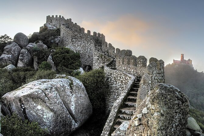 Best Sintra day trip : Pena Palace, Regaleira, Clifs & Ocean - Azenhas do Mar and Cabo da Roca