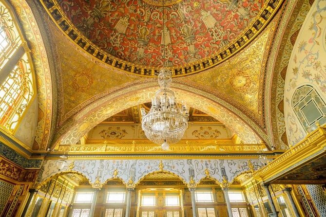 Blue Mosque, Hagia Sophia, Topkapi Palace &Grand Bazaar Tour - Hagia Sophia and its change from church to mosque