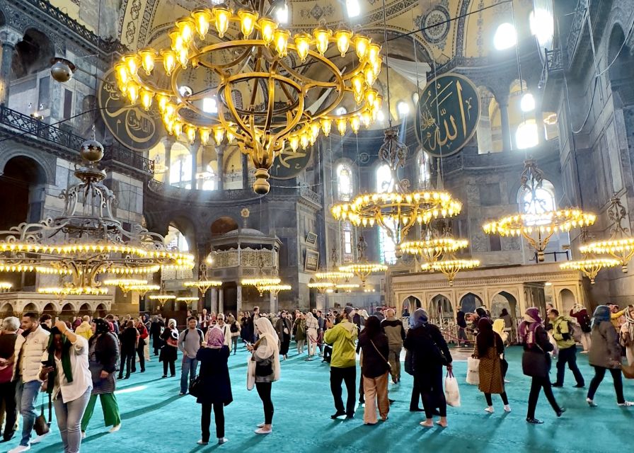 Blue Mosque, Topkapı Palace and Harem Guided Tour - A brief look at Hagia Sophia