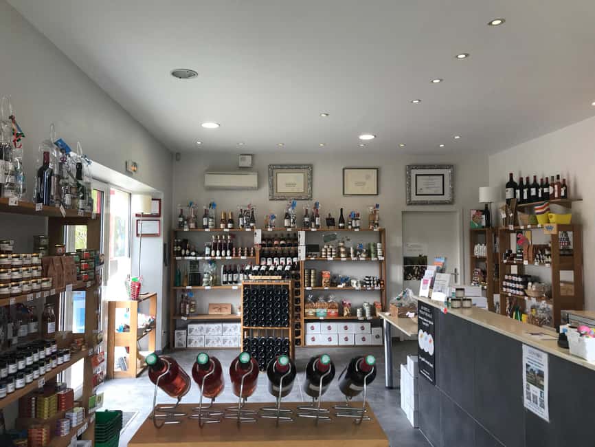 Bordeaux: Château Saint Ahon classic tour - A working château, not just a tasting room
