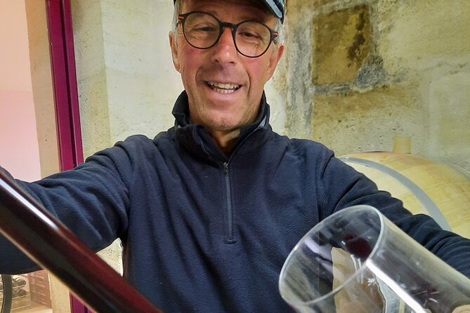 Bordeaux Médoc Region Private Wine Lovers Tour with Chateau Visits & Tastings - Who will get the most from this tour