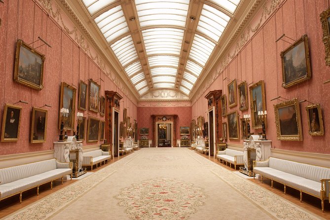 Buckingham Palace & Afternoon Tea Sightseeing Tour with PG Tips - Practical tips for a smoother visit