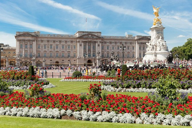 Buckingham Palace Entrance Ticket & Changing of the Guard Tour - Is $98.72 a fair price?