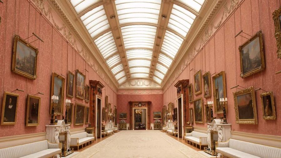 Buckingham Palace State Rooms Entry & Royal London Audio App - Simple ways to get more from the visit