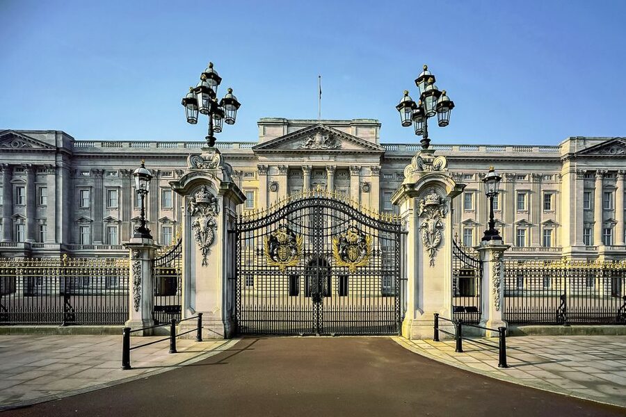 Buckingham Palace: The State Rooms Entrance Ticket - Is the 44 dollar ticket good value?