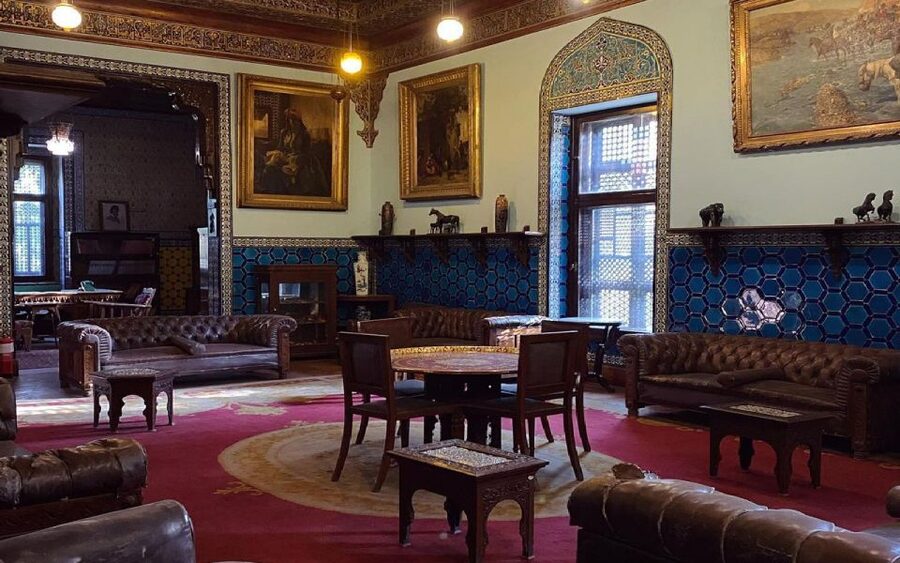 Cairo: Private Manial Palace and Cairo Tower Guided Day Trip - Private transport and pickup details