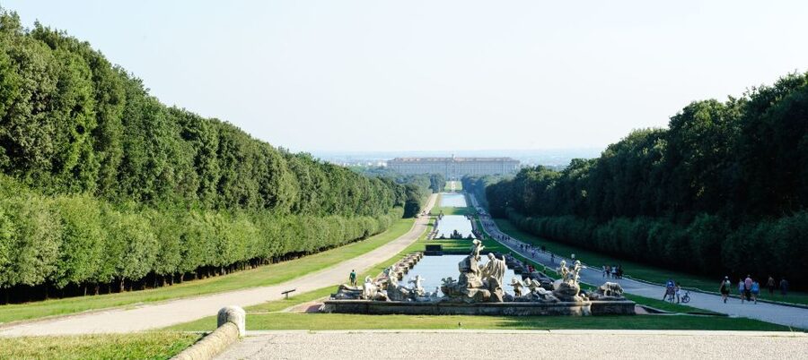 Caserta: Royal Palace of Caserta Guided Tour - Meeting your Royal Expert outside the entrance