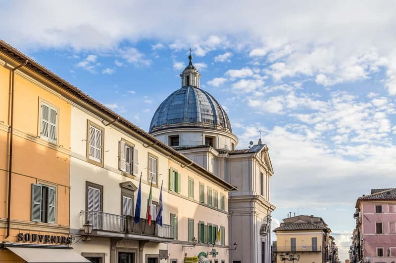 Castel Gandolfo: Papal Palace Entry Ticket and Audio Guide - Why Castel Gandolfo makes a good break from Rome