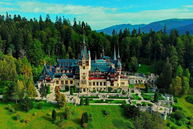Castle trip from Brasov: PRIVATE Tour to Bran Castle & Peles Palace in Sinaia - Peles Palace in Sinaia, the visual highlight
