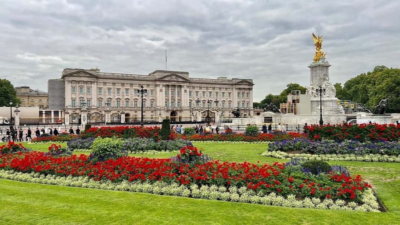 Changing of the Guard at Buckingham Palace Walking Tour - St. James’s Palace and the regiments