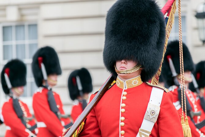 Changing of the Guard Guided Tour at Buckingham Palace - Finishing outside Buckingham Palace