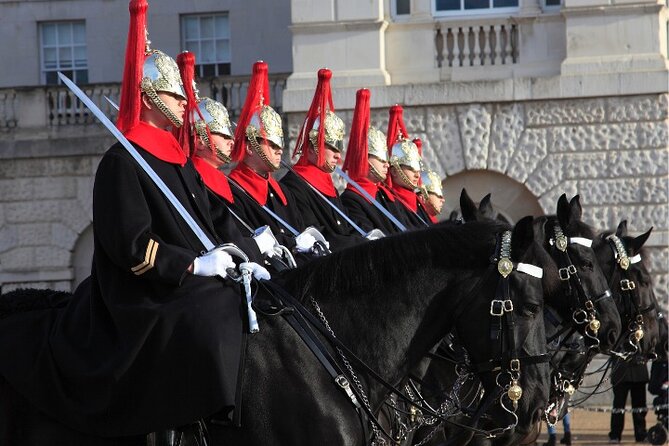Changing of the Guard Walking Tour in London at Buckingham Palace - Buckingham Palace without the front gates