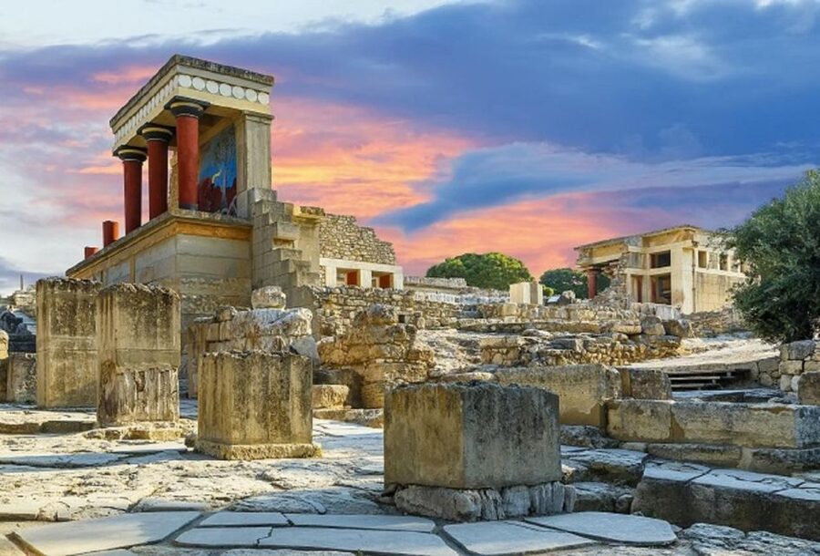 Chania - Knossos Palace Guided Tour - The two-hour guided visit at Knossos Palace