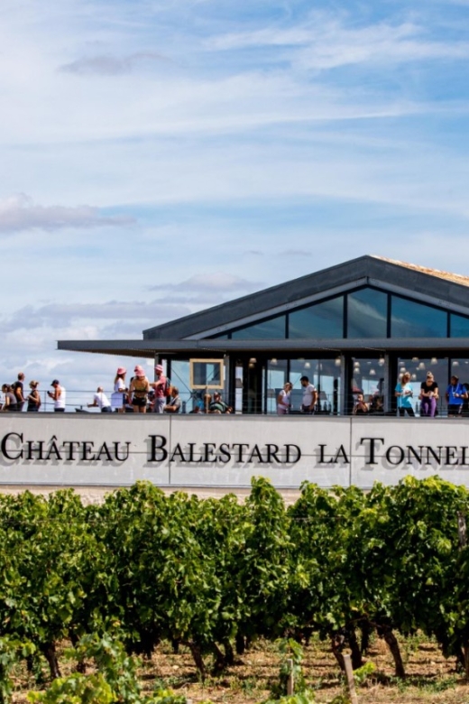Château Balestard La Tonnelle : The "Origins" tour - Finding the entrance by the watchtower