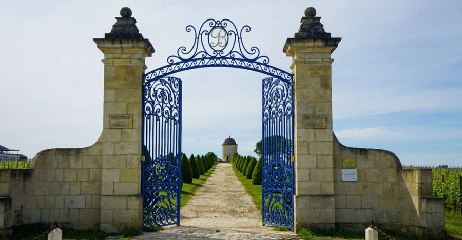 Château Balestard La Tonnelle : The "Origins" tour - From the watchtower to the 2019 bioclimatic cellar