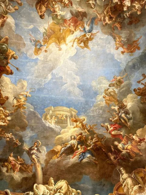 Chateau de Fontainebleau & Chateau de Versailles - Two royal palaces, one very long day