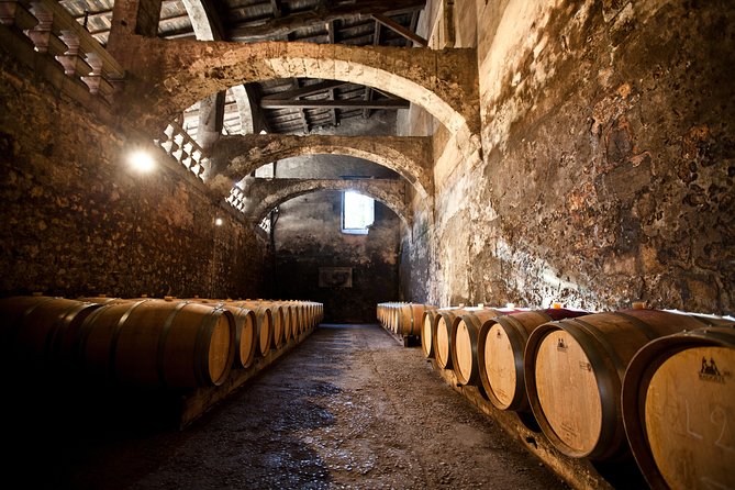 Chateau du Taillan and Park including Wine Tasting Tour - The château interior and family story