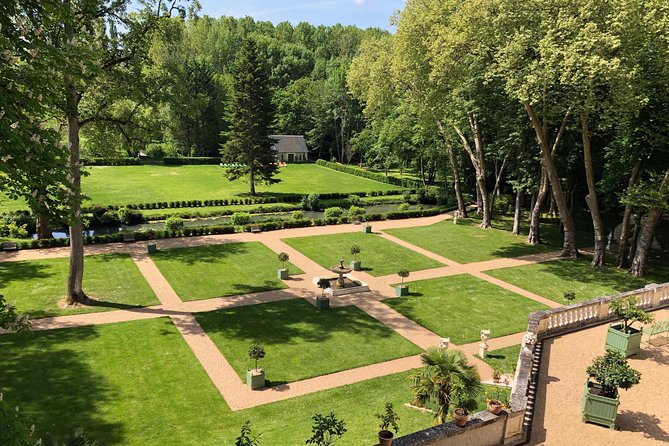 Chateau Gaillard Royal Domain Admission Ticket - Inside the Chateau: Art, Furnishings, and Mary Stuart’s Room