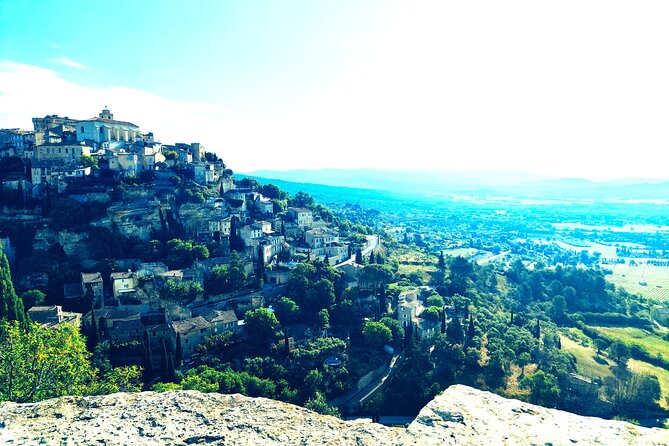 Chateauneuf du Pape and Luberon vineyard tour from Avignon - Gordes brings the Luberon into view