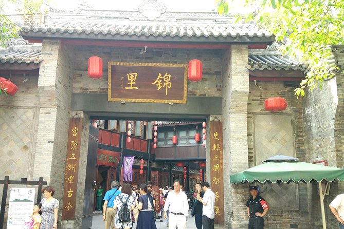 Chengdu City Tour of Qingyang Palace, Wuhou Temple and Jinli Street - Four sides of Chengdu in one private day
