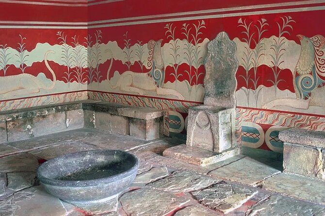 Crete Discovery Palace of Knossos, Wine and Olive Oil Experience - Cretan wine at Lyrarakis Winery