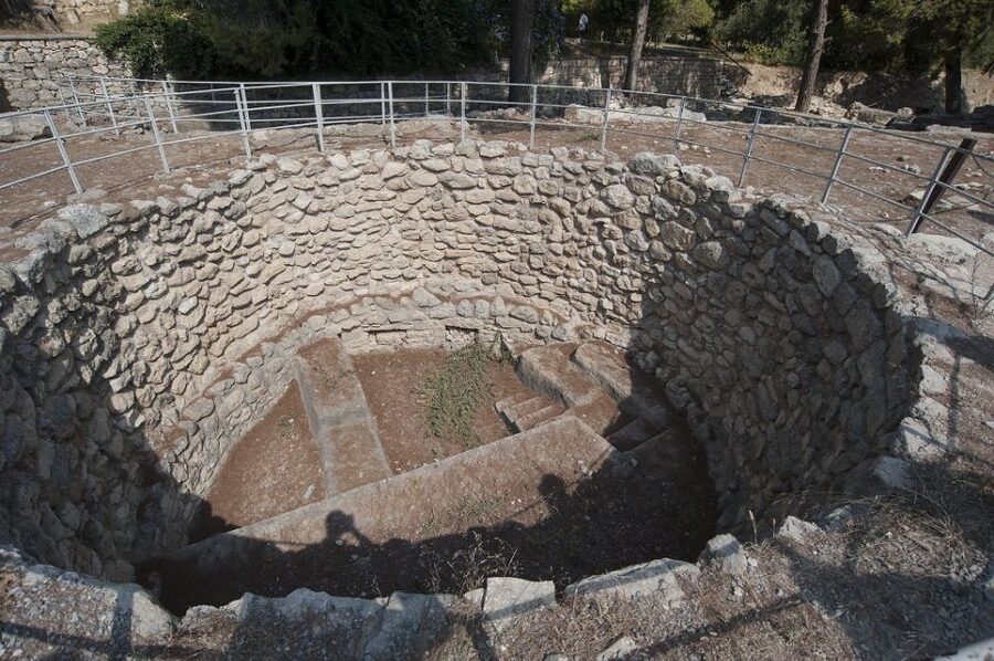 Crete: Knossos Palace and Lassithi Plateau Day Tour - Kera Kardiotissa Monastery and its mystic icon