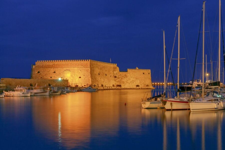 Crete: Knossos Palace and Museum E-Tickets with Audio Guides - Heraklion Archaeological Museum at 1:30