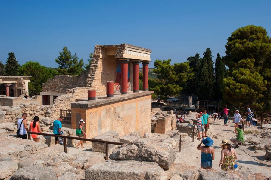 Crete: Knossos Palace and Museum Skip the line Guided tour - Should you book it?
