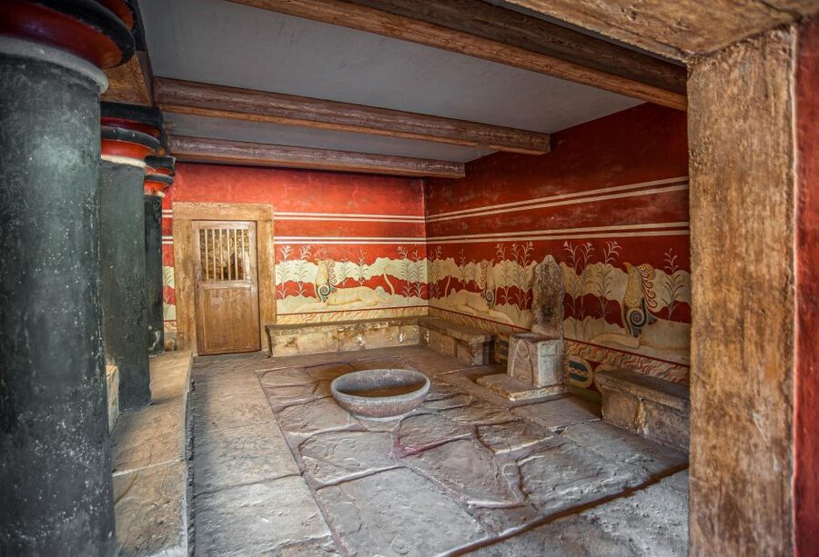 Crete: Knossos Palace, Archaeological Museum & Heraklion - Two and a half hours in Heraklion