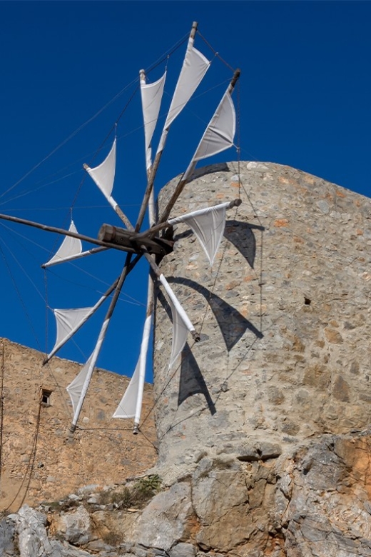 Crete: Lasithi Plateau & Knossos Palace Day Trip - Knossos Palace and the Minotaur story