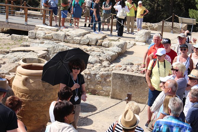 Crete Minoan Discovery Tour with Knossos Palace, Heraklion, and Live Dance Show - Heraklion brings the day into the present