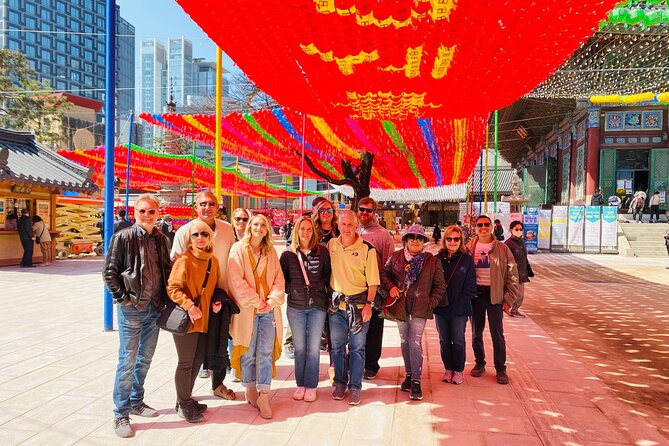 Customizable Seoul Private Tour Palaces Food and Markets - Why the private vehicle matters over eight hours