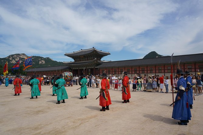 Customized Private Seoul tour: Palace, Market etc(Airport Option) - Gwangjang Market and Myeongdong for food and shopping