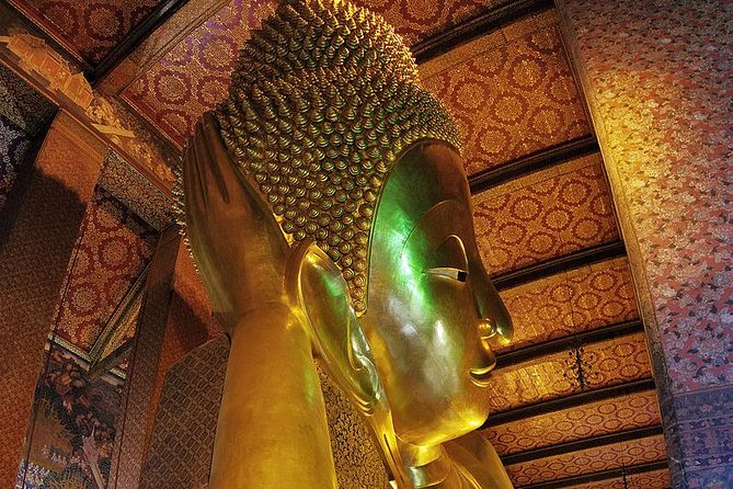 Damnern Saduak Floating Market, Grand Palace, Wat Phra Keo & Wat Pho - From rural canals to Bangkok’s royal quarter